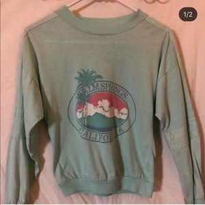 Women’s vintage long sleeve crop tee